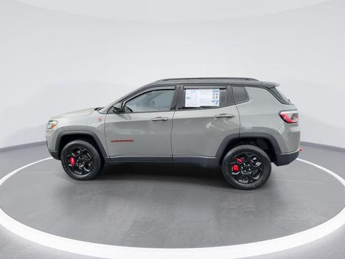 Sting-Gray Clearcoat 2023 Jeep Compass Trailhawk