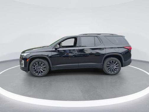 Mosaic Black Metallic 2023 Chevrolet Traverse RS