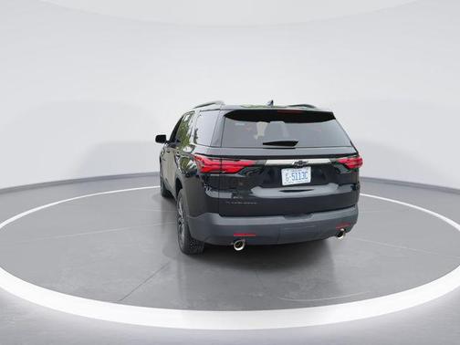 Mosaic Black Metallic 2023 Chevrolet Traverse RS