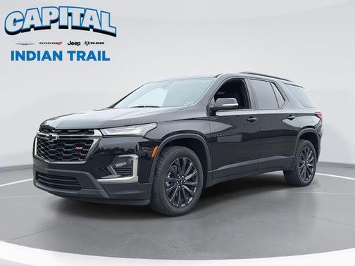 Mosaic Black Metallic 2023 Chevrolet Traverse RS