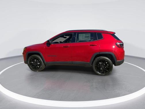 Red Hot Pearlcoat 2026 Jeep Compass Latitude