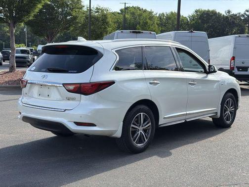 Majestic White 2017 INFINITI QX60 Base