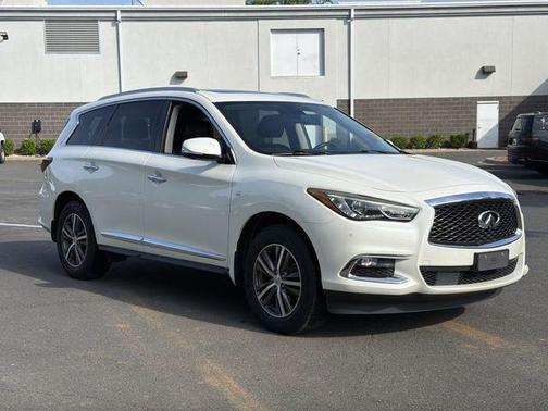 Majestic White 2017 INFINITI QX60 Base