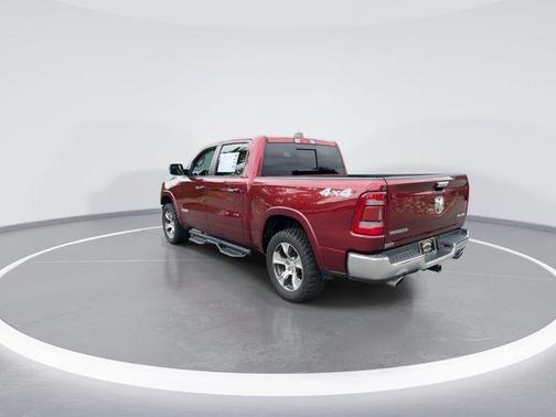Delmonico Red Pearlcoat 2022 RAM 1500 Laramie