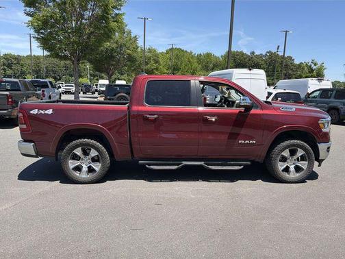 Delmonico Red Pearlcoat 2022 RAM 1500 Laramie