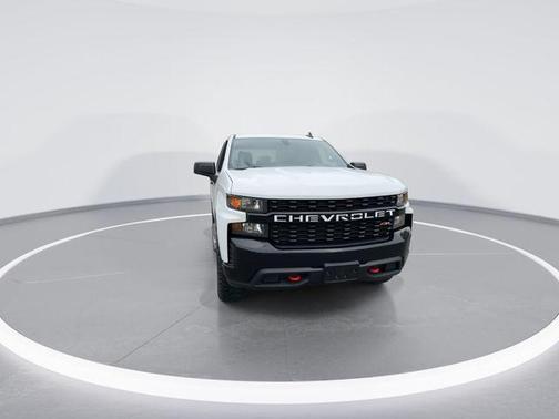 Summit White 2019 Chevrolet Silverado 1500 Custom Trail Boss