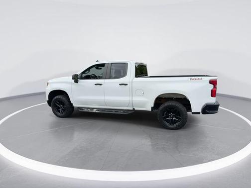 Summit White 2019 Chevrolet Silverado 1500 Custom Trail Boss