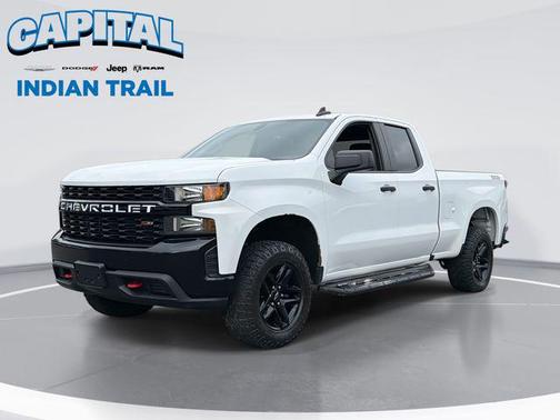 Summit White 2019 Chevrolet Silverado 1500 Custom Trail Boss