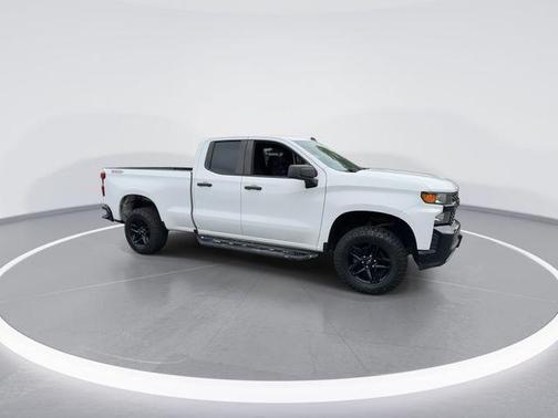 Summit White 2019 Chevrolet Silverado 1500 Custom Trail Boss