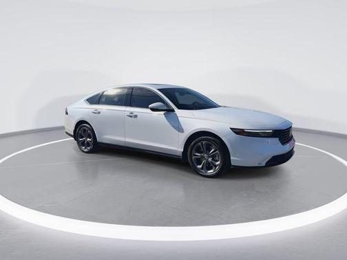 Platinum White Pearl 2025 Honda Accord Hybrid EX-L