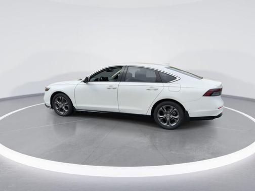 Platinum White Pearl 2025 Honda Accord Hybrid EX-L