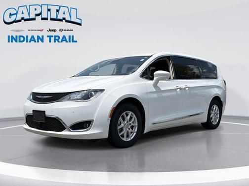 Bright White Clearcoat 2020 Chrysler Pacifica Touring