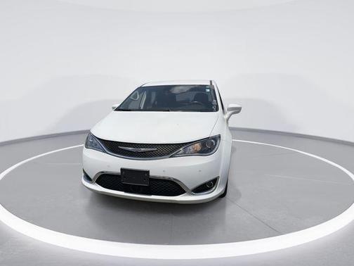 Bright White Clearcoat 2020 Chrysler Pacifica Touring