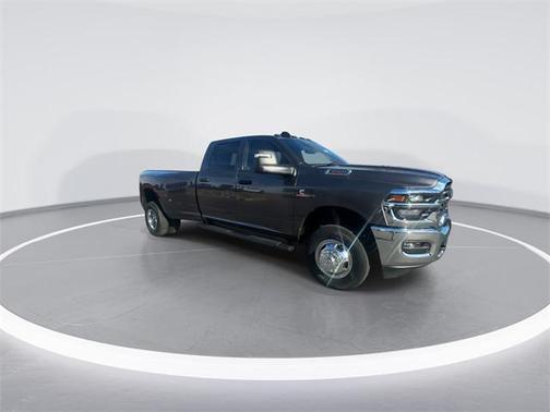 2026 RAM 3500 Tradesman Crew Cab 4x4 8' Box