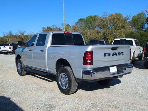 Silver Zynith 2026 RAM 2500 Tradesman Crew Cab 4x4 6'4' Box