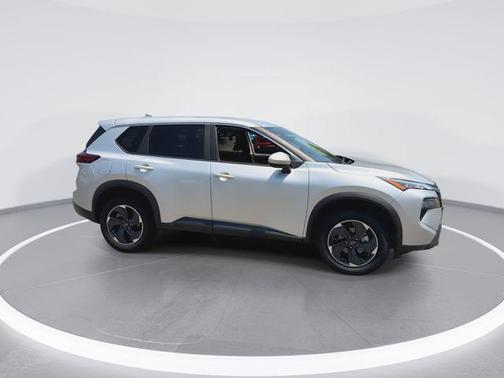Brilliant Silver Metallic 2025 Nissan Rogue SV