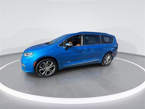 2026 Chrysler Pacifica L