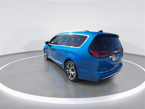 2026 Chrysler Pacifica L