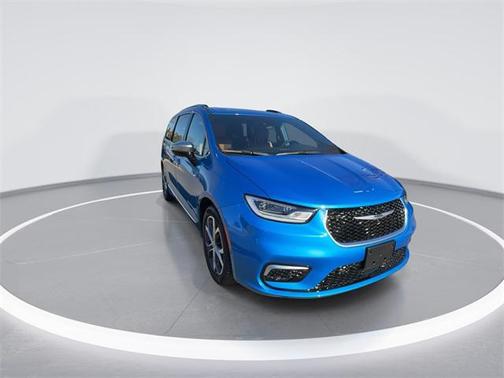 2026 Chrysler Pacifica L