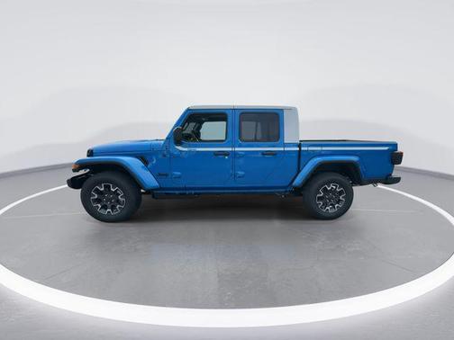 Hydro Blue Pearlcoat 2026 Jeep Gladiator Sahara 4x4