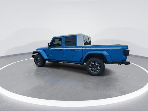Hydro Blue Pearlcoat 2026 Jeep Gladiator Sahara 4x4