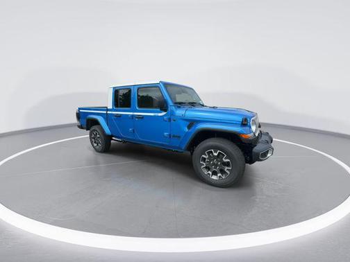 Hydro Blue Pearlcoat 2026 Jeep Gladiator Sahara 4x4