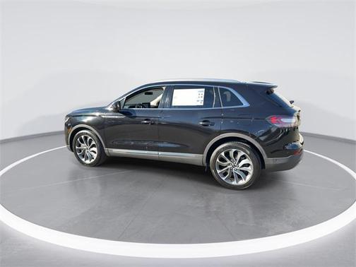 2022 Lincoln Nautilus Reserve