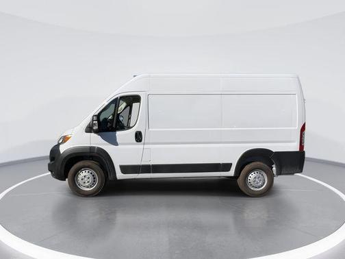 Bright White Clearcoat 2026 RAM ProMaster 2500 Tradesman