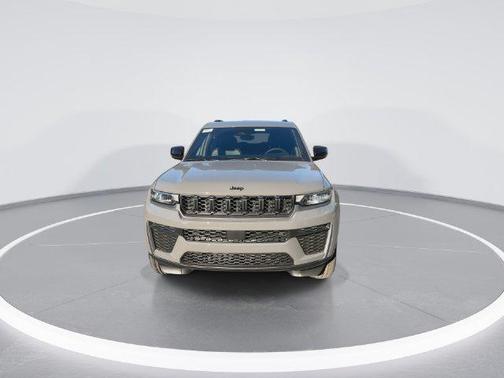 Sting-Gray Clearcoat 2027 Jeep Grand Cherokee L Laredo
