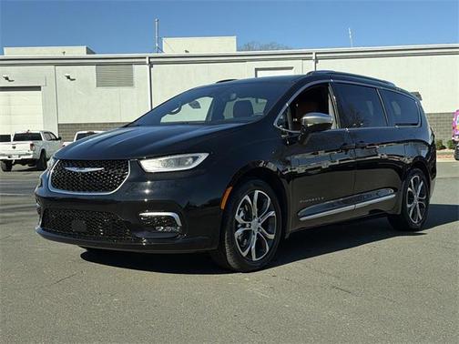 2026 Chrysler Pacifica L