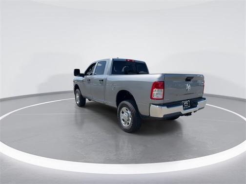 2024 RAM 2500 Tradesman Crew Cab 4x4 6'4' Box