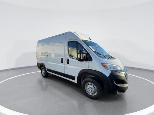 Bright White Clearcoat 2026 RAM ProMaster 2500 Tradesman