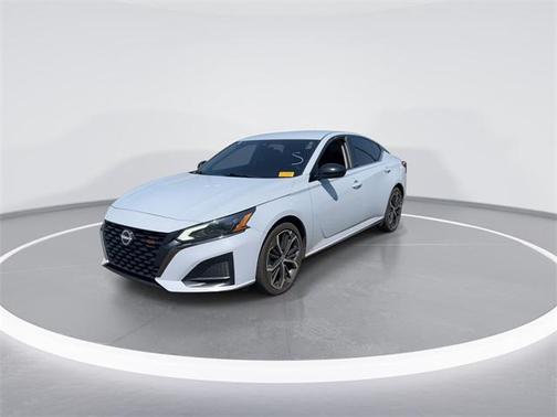 2023 Nissan Altima SR FWD