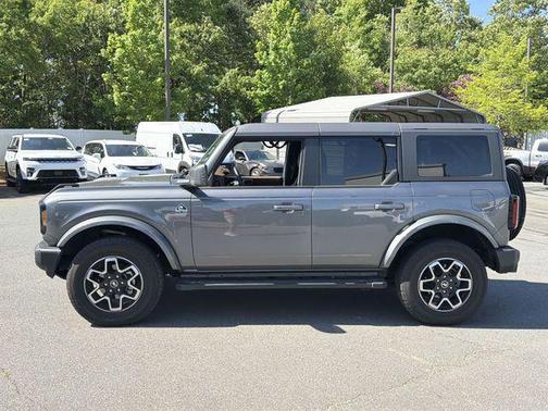 Carbonized Gray Metallic 2024 Ford Bronco Outer Banks