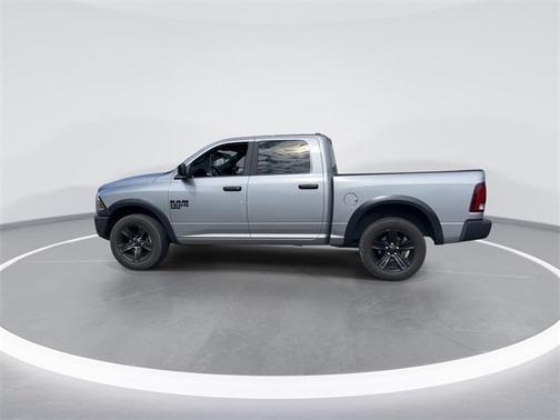 2024 RAM 1500 Classic Warlock Crew Cab 4x4 5'7' Box