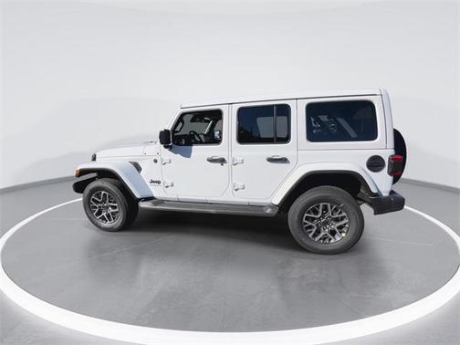 2026 Jeep Wrangler 4-Door Sahara 4x4