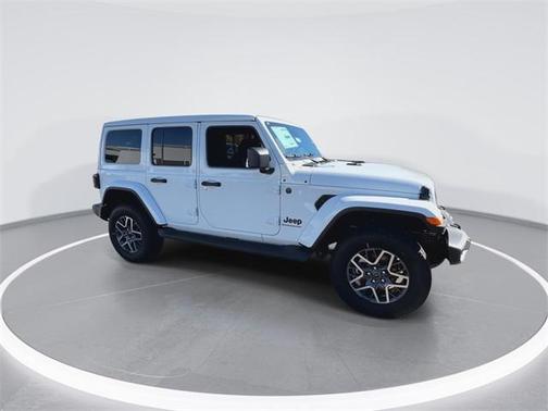 2026 Jeep Wrangler 4-Door Sahara 4x4