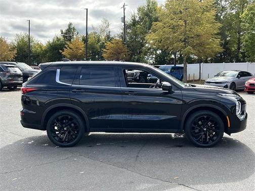 2023 Mitsubishi Outlander SEL Black Edition 2WD