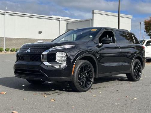 2023 Mitsubishi Outlander SEL Black Edition 2WD