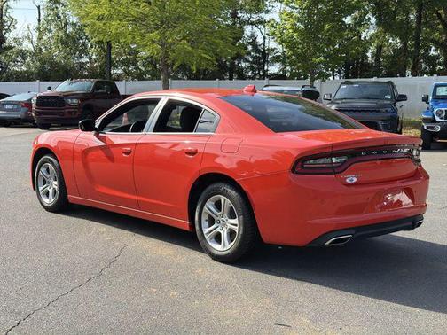 Go Mango 2023 Dodge Charger SXT