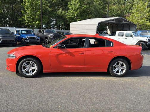 Go Mango 2023 Dodge Charger SXT