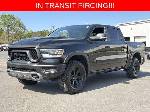 Diamond Black Crystal Pearlcoat 2020 RAM 1500 Rebel