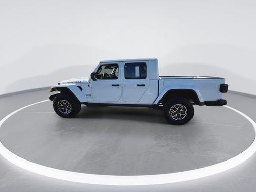 Bright White Clearcoat 2026 Jeep Gladiator Rubicon