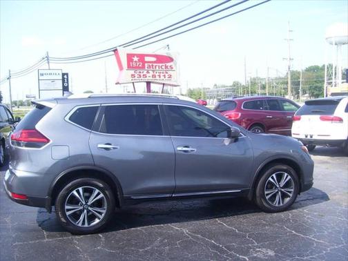 2017 Nissan Rogue SL