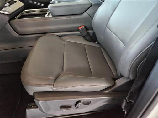 2025 Ford Expedition Max Active 4x2