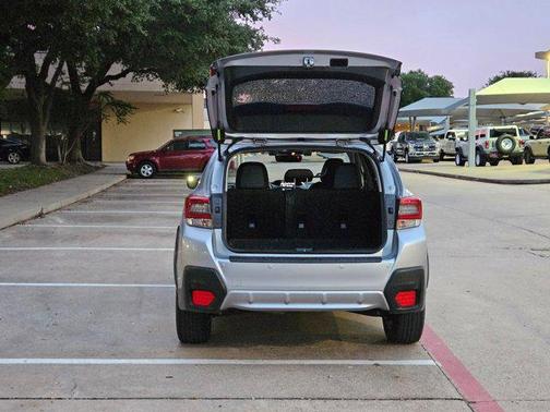 Ice Silver Metallic 2022 Subaru Crosstrek Limited