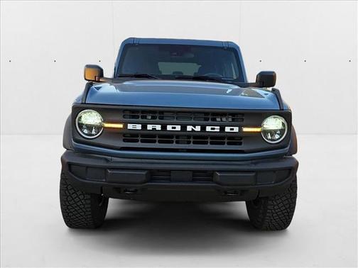 2025 Ford Bronco Base 4 Door 4x4