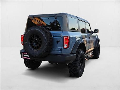 2025 Ford Bronco Base 4 Door 4x4