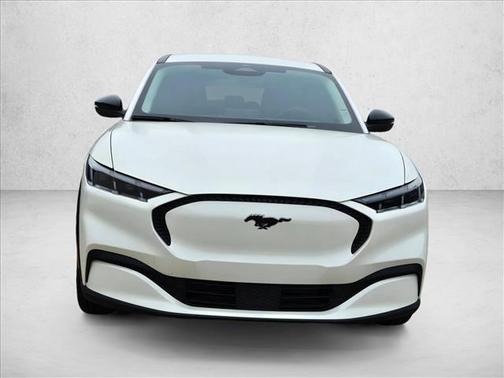 Star White Metallic Tri-Coat 2026 Ford Mustang Mach-E Select