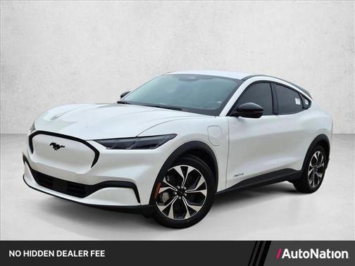 Star White Metallic Tri-Coat 2026 Ford Mustang Mach-E Select